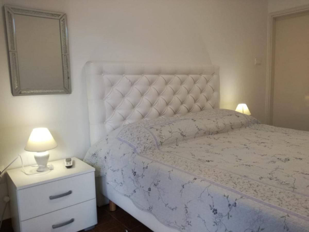 Apartmani Mladina 젤사 외부 사진